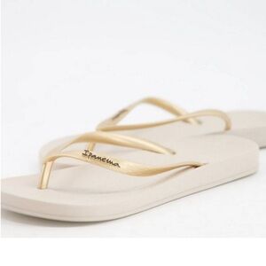 Ipanema Ana Women's Gold and Beige Sandals, Size 10